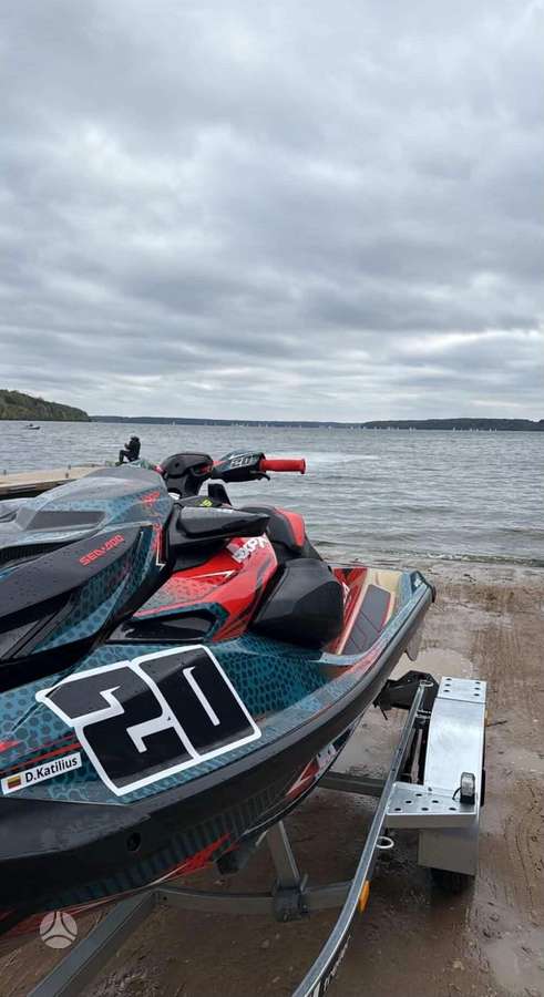 Sea-Doo Rxp-x, jet skis
