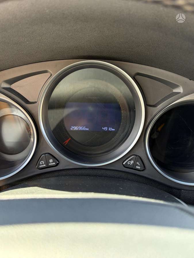 Citroen C4, 1.6 l., hatchback