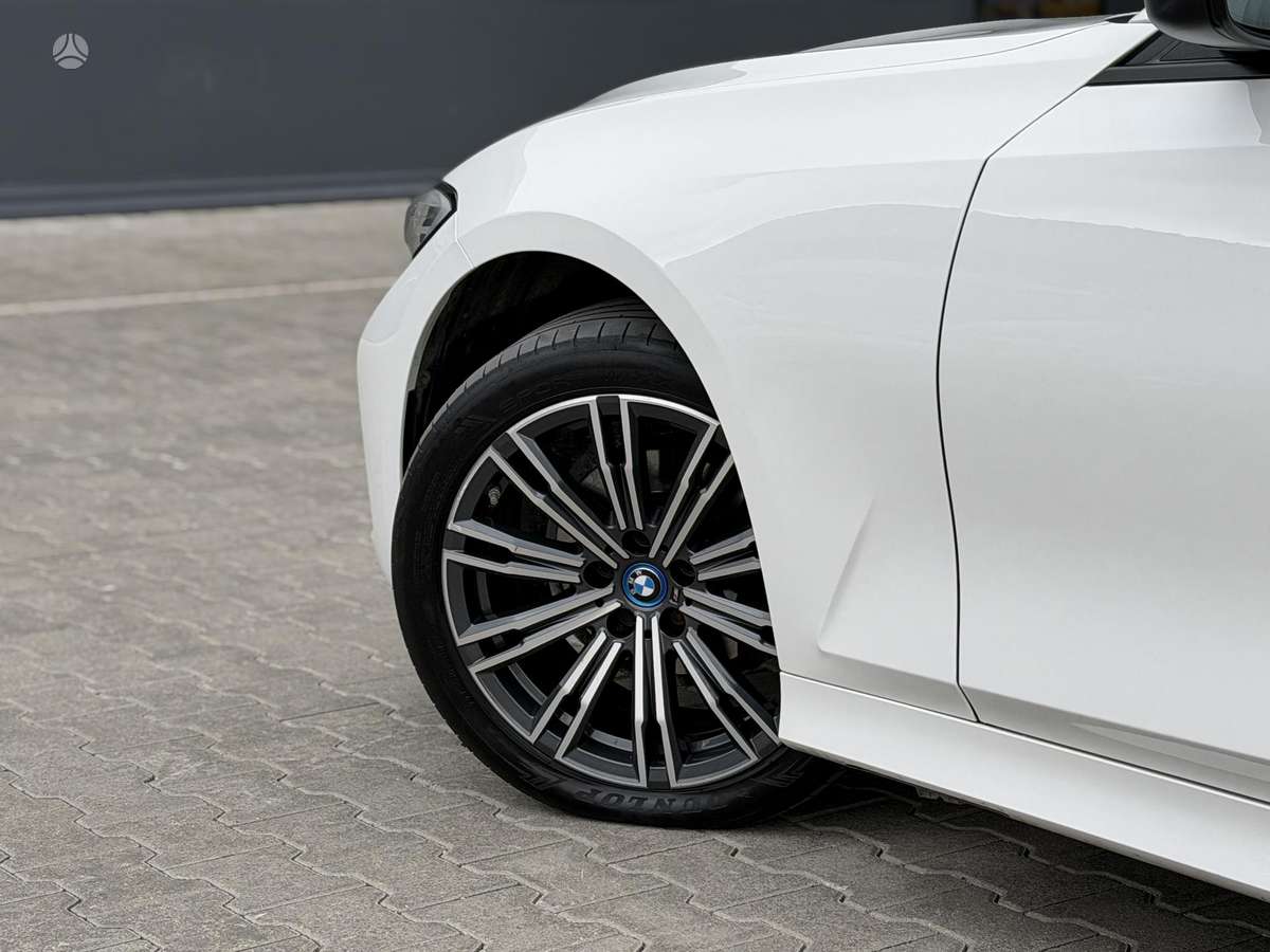 BMW 320, 2.0 l., Универсал