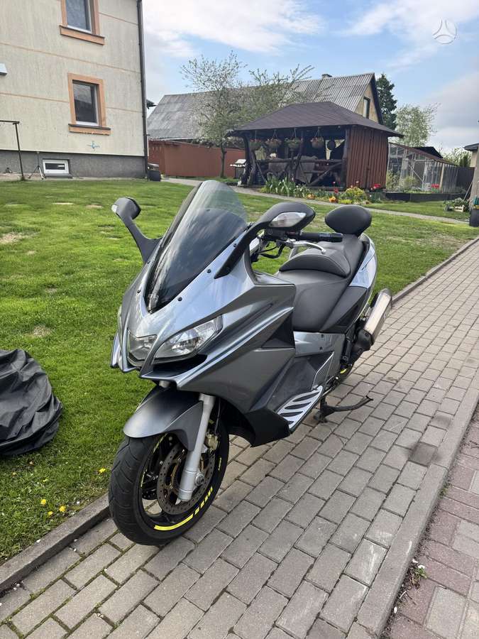 Aprilia SRV 839cc, scooters / mopeds
