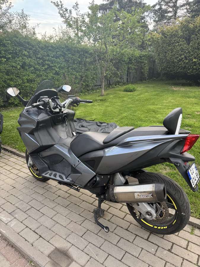 Aprilia SRV 839cc, scooters / mopeds