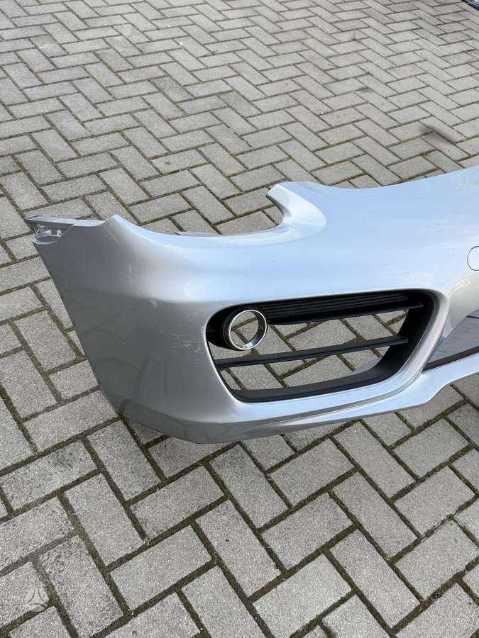 Porsche Cayman Bamperis grazus