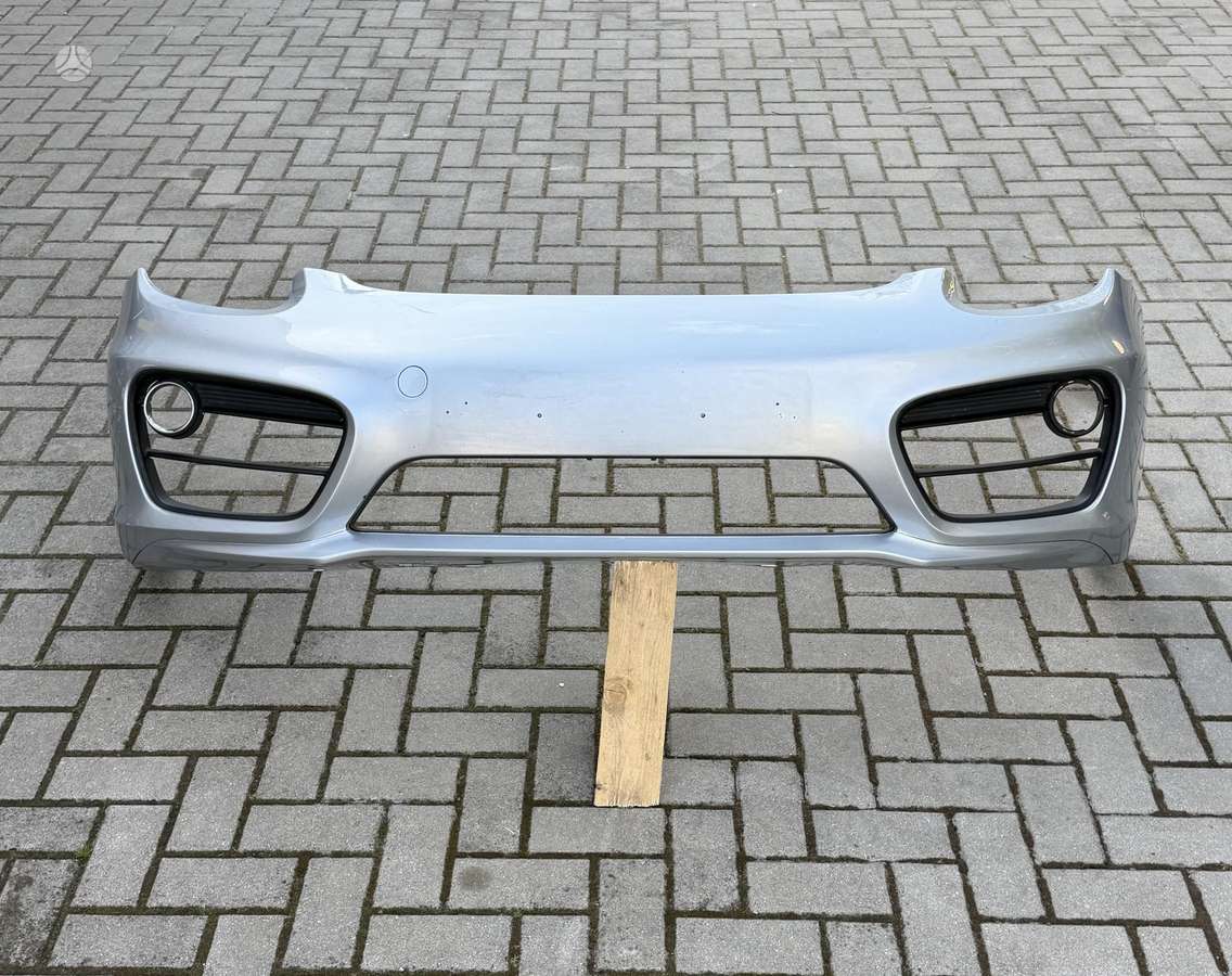 Porsche Cayman Bamperis grazus
