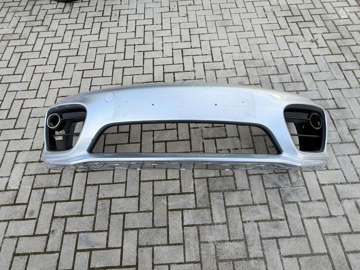 Porsche Cayman Bamperis grazus