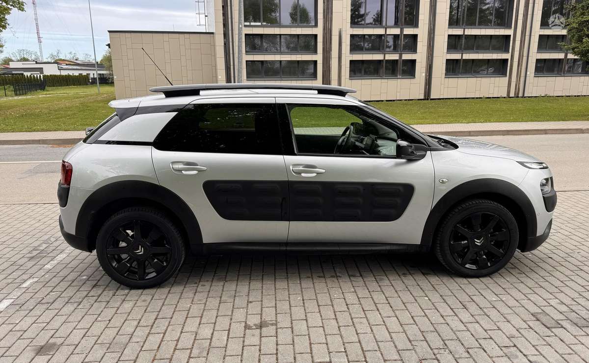 Citroen C4 Cactus, 1.6 l., hatchback