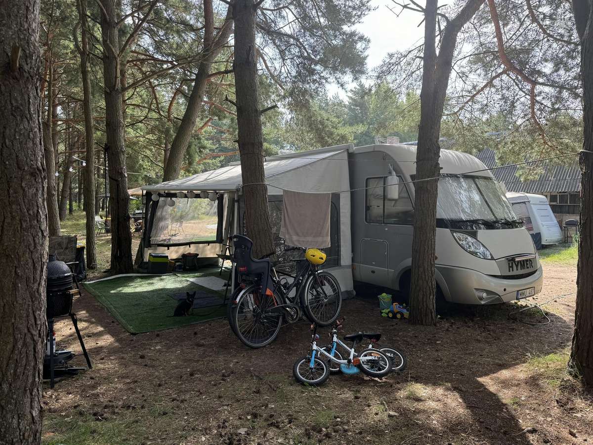 Hymer B694SL, campers