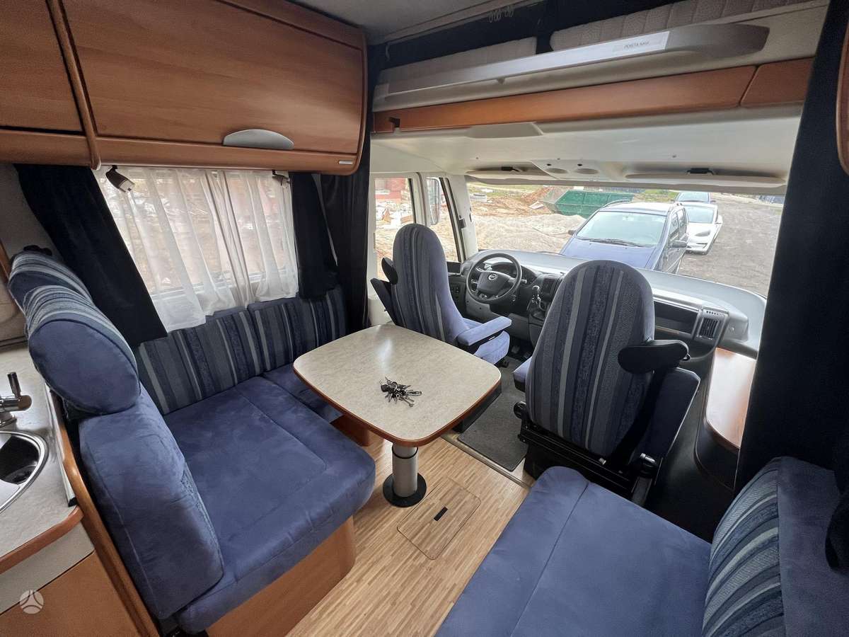 Hymer B694SL, campers