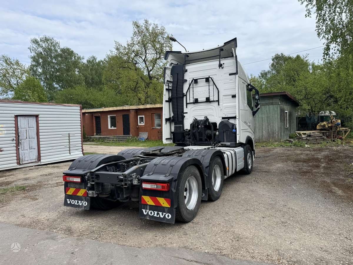Volvo FH500, single sleeper