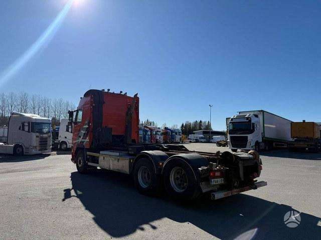Volvo FH540, шасси