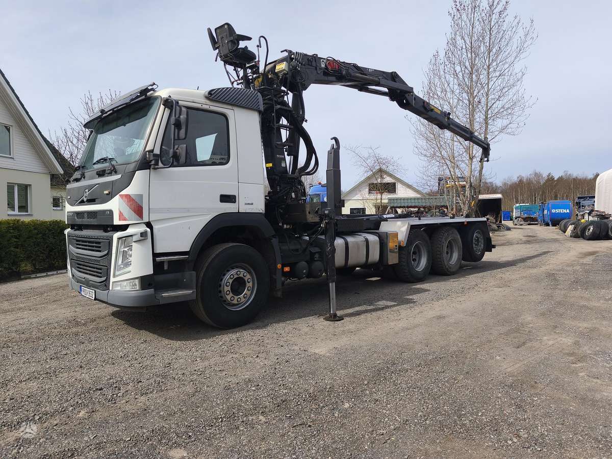 Volvo FM460, hooklift trucks