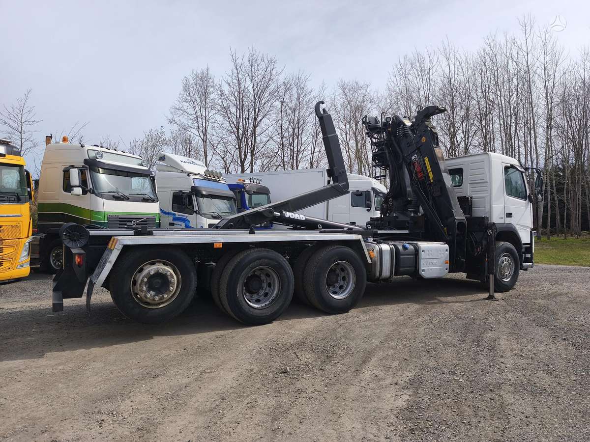 Volvo FM460, hooklift trucks