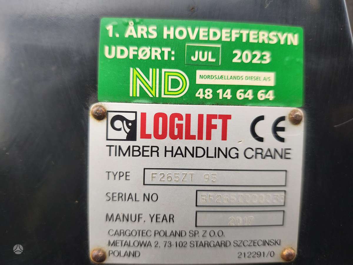 Volvo FM460, hooklift trucks