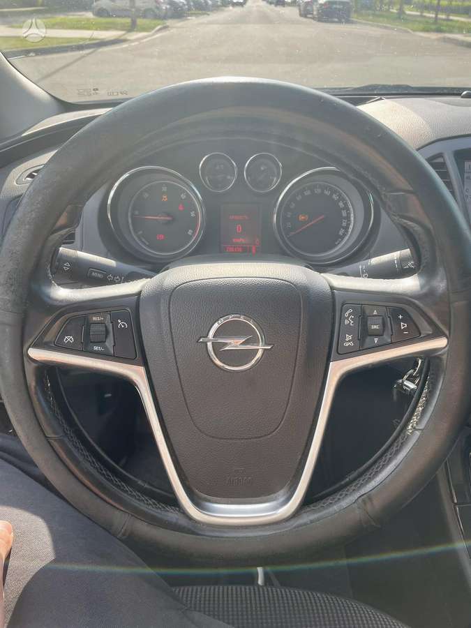 Opel Insignia, 2.0 l., Универсал