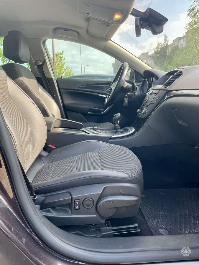 Opel Insignia, 2.0 l., Универсал