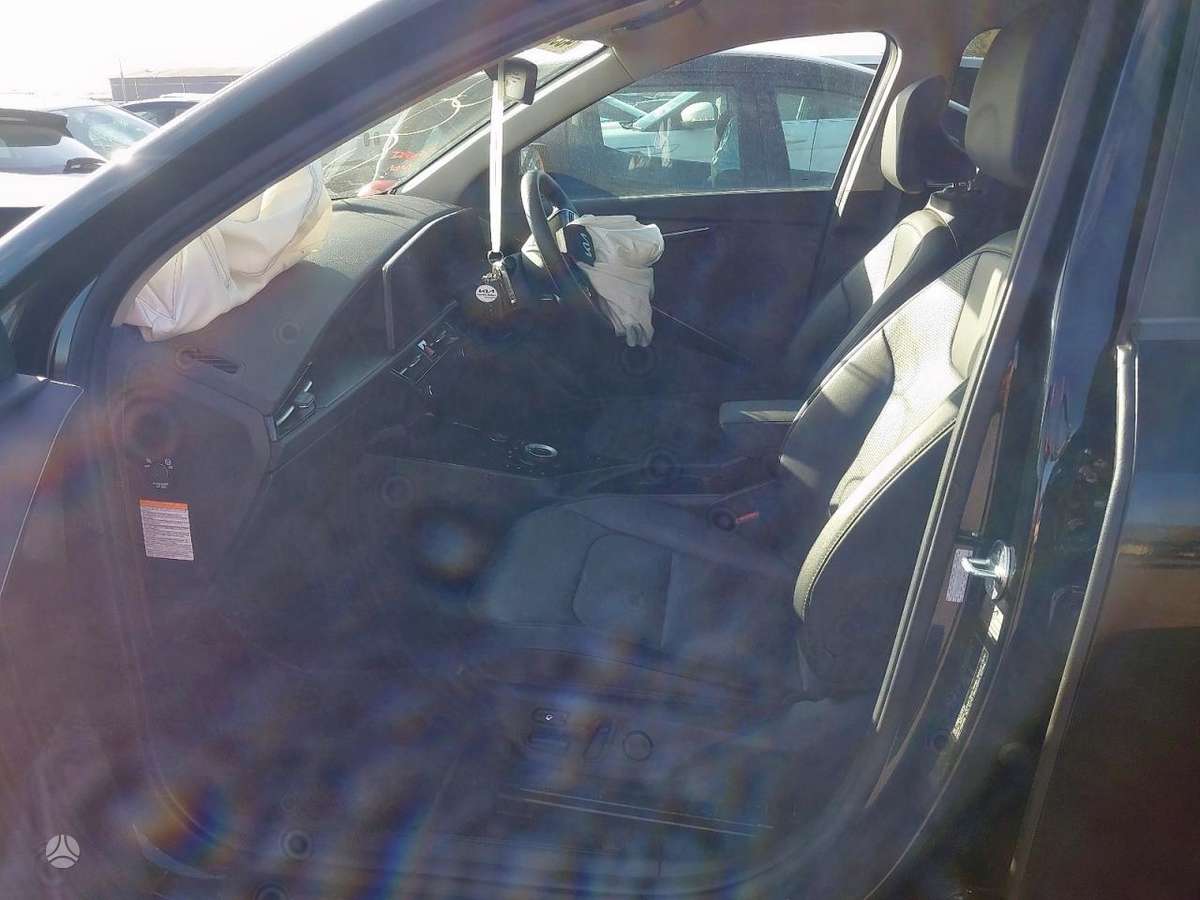 Kia Niro по частям