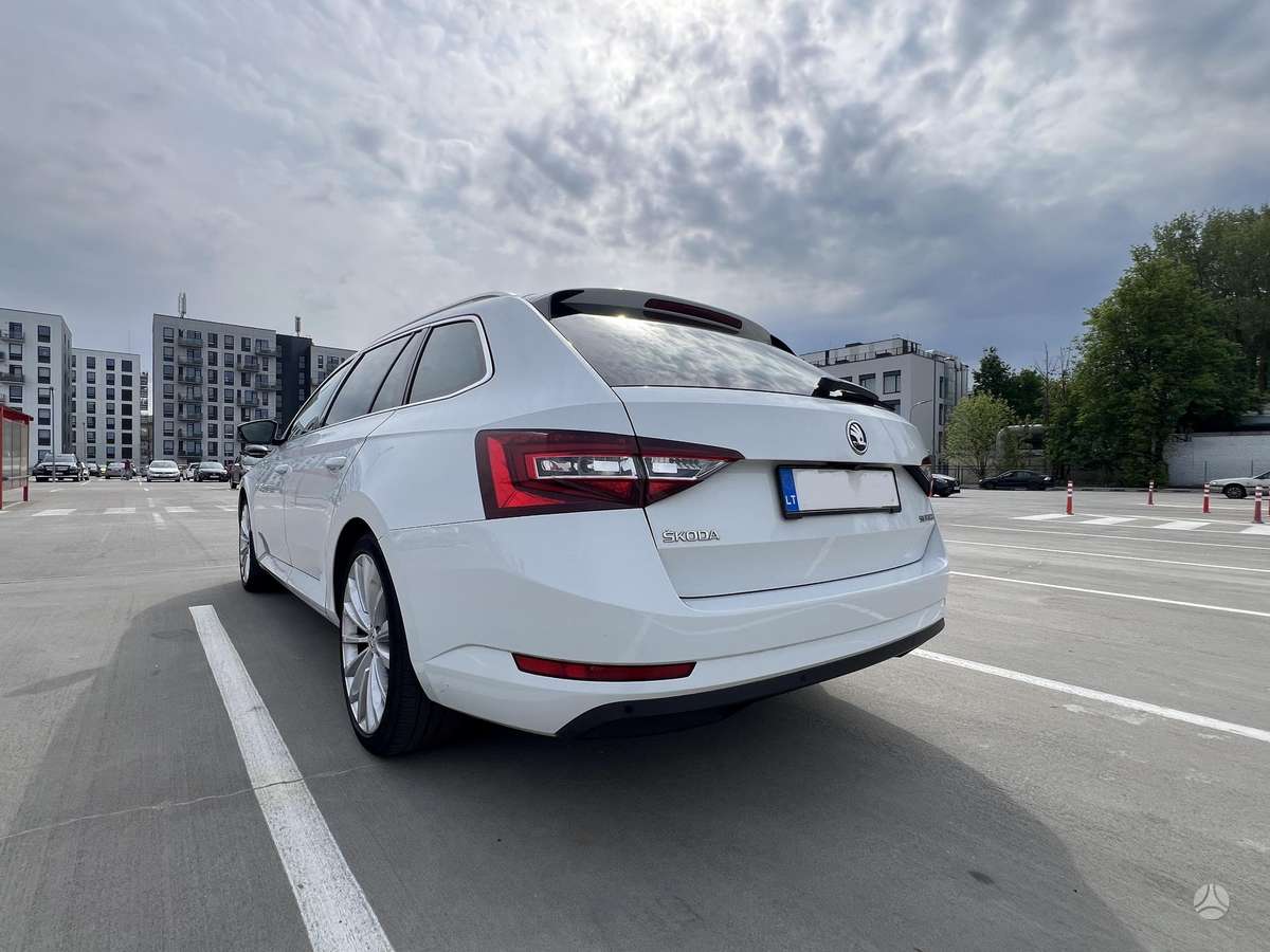 Skoda Superb, 2.0 l., wagon