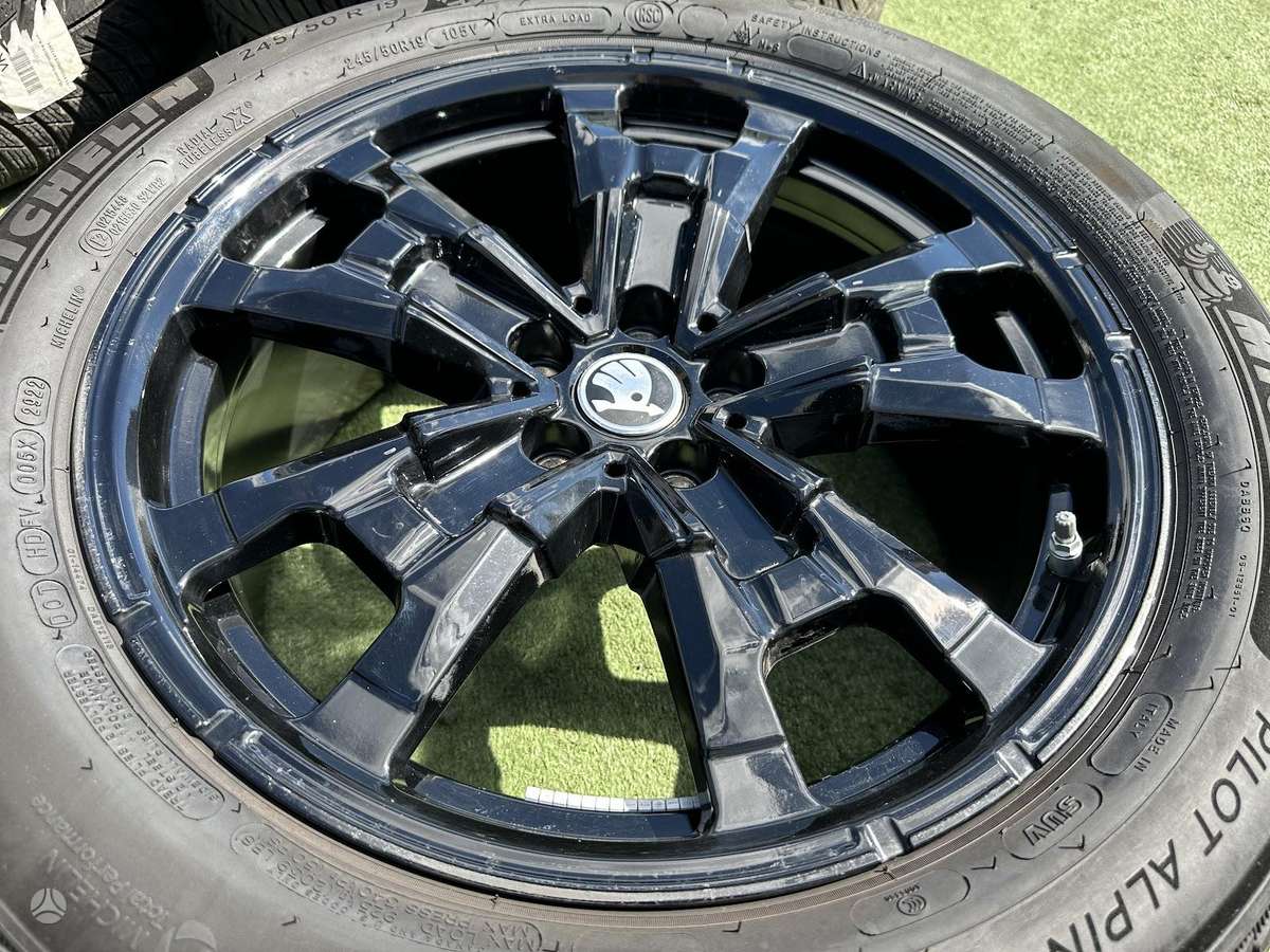 Skoda ORGINALUS - 8J, ET34, light alloy, R19