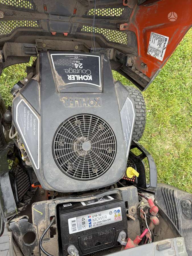 Husqvarna YTH 24k48, садовые тракторы