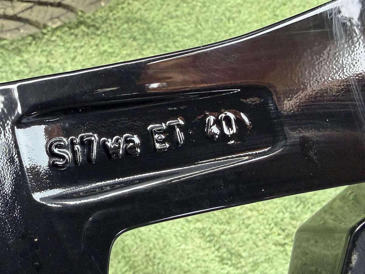 BMW 8J, ET40, light alloy, R19