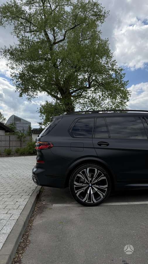 BMW X7, visurgājējs / krosovers