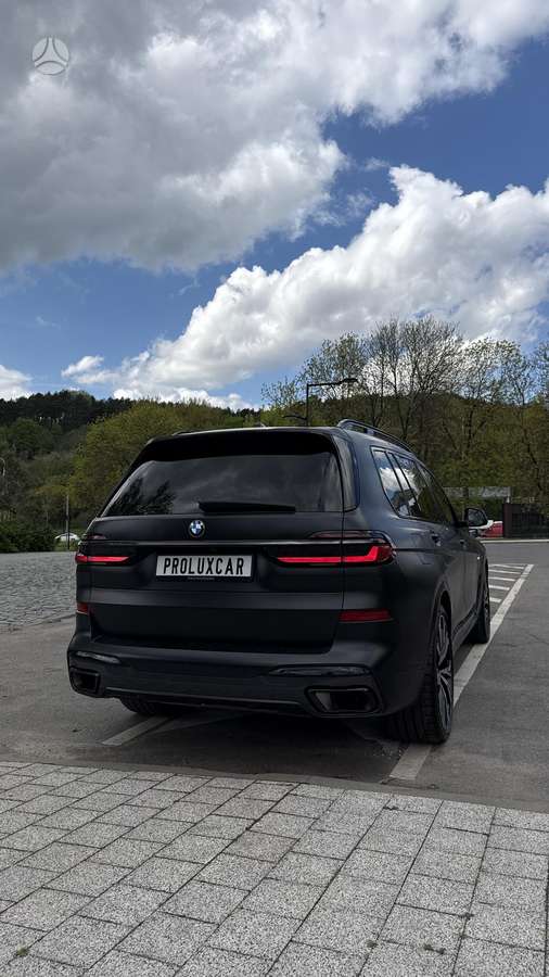 BMW X7, visurgājējs / krosovers