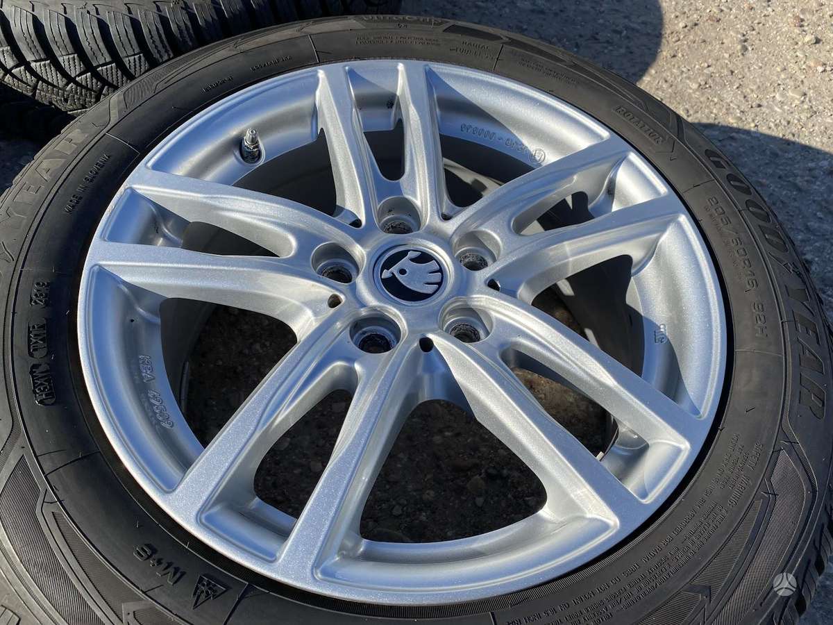 Skoda 7J, ET52, light alloy, R16