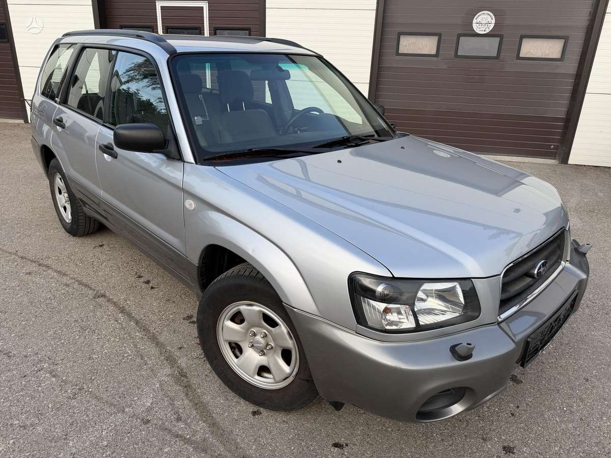 Subaru Forester, 2.0 l., off-road / crossover