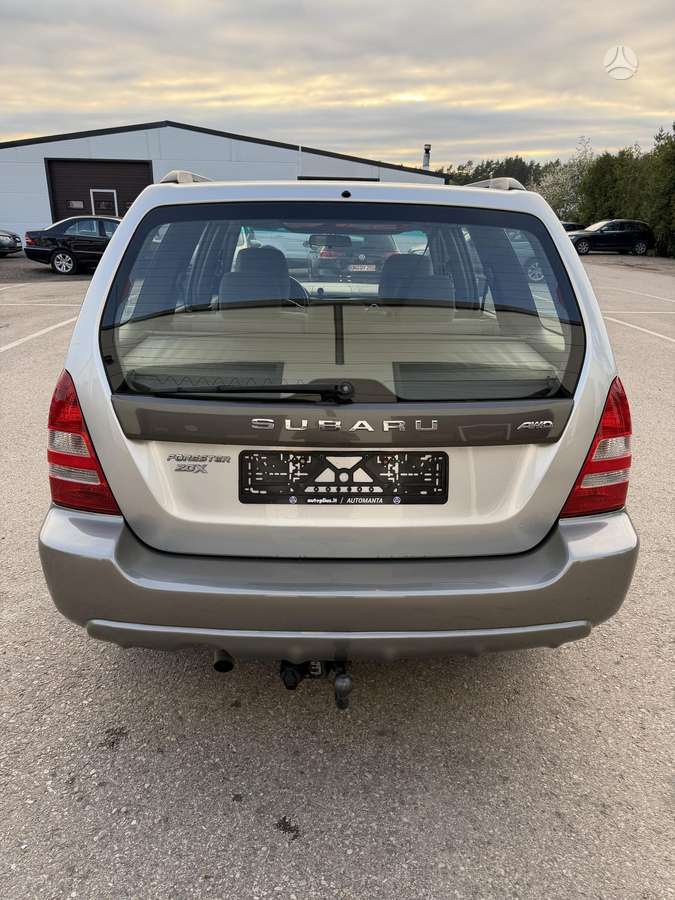 Subaru Forester, 2.0 l., off-road / crossover