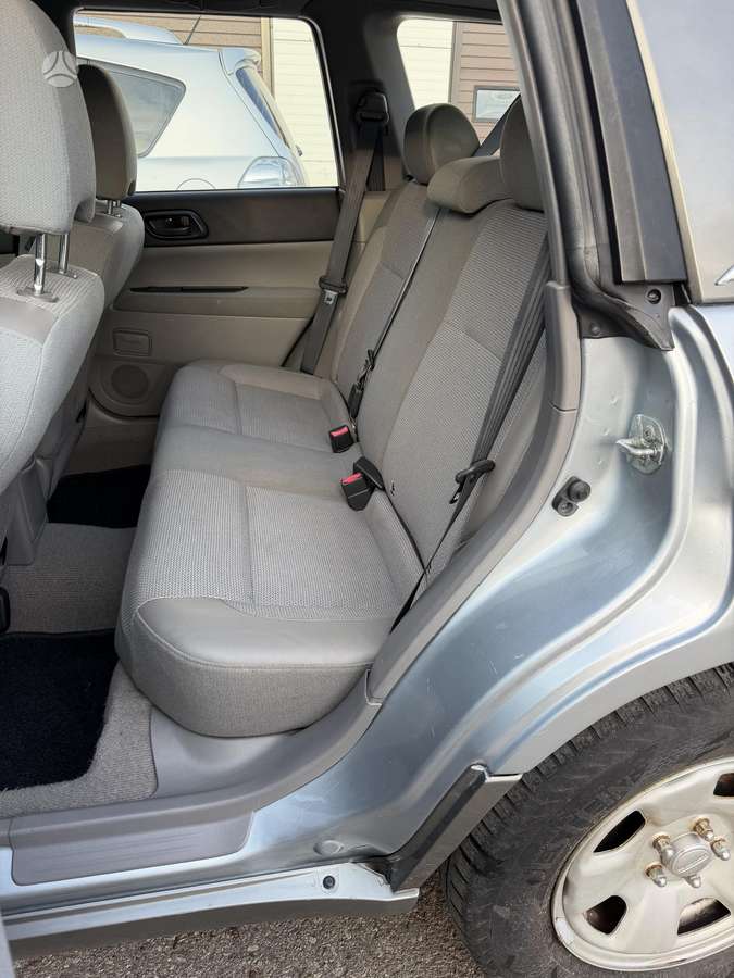 Subaru Forester, 2.0 l., off-road / crossover