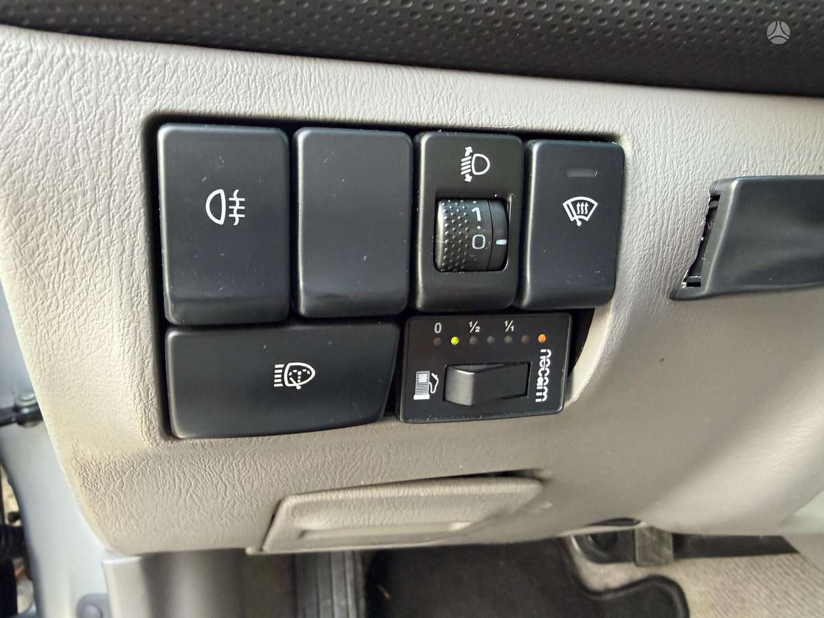 Subaru Forester, 2.0 l., off-road / crossover