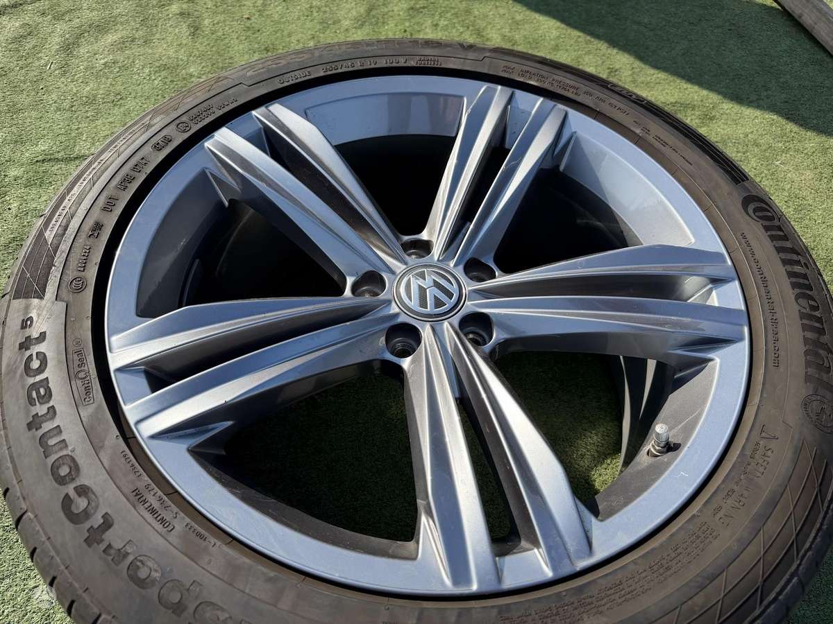 Continental 5/6mm,, летние 255/45 R19
