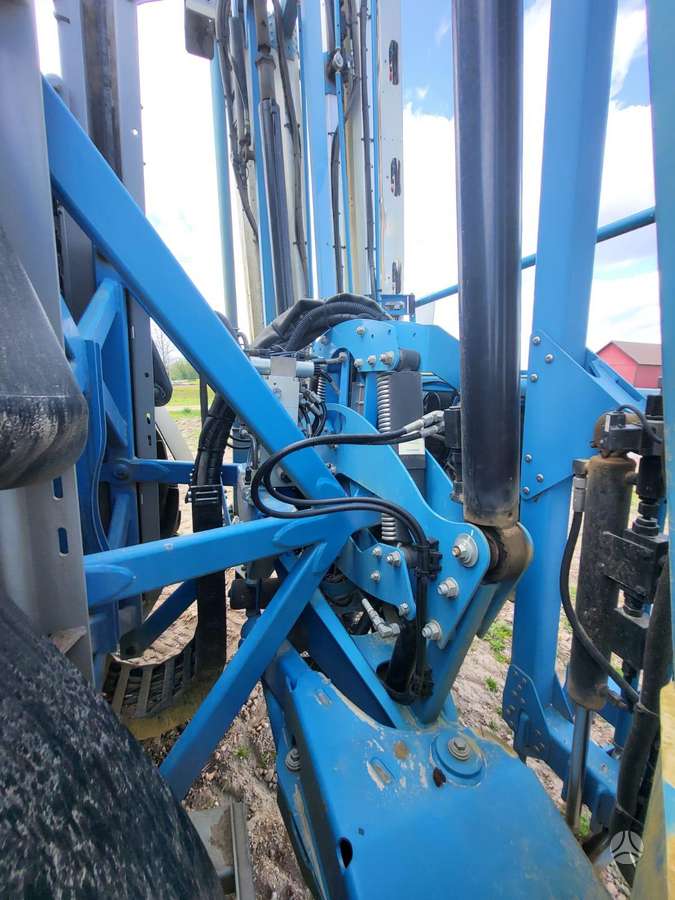 Lemken Vega 12, sprayers