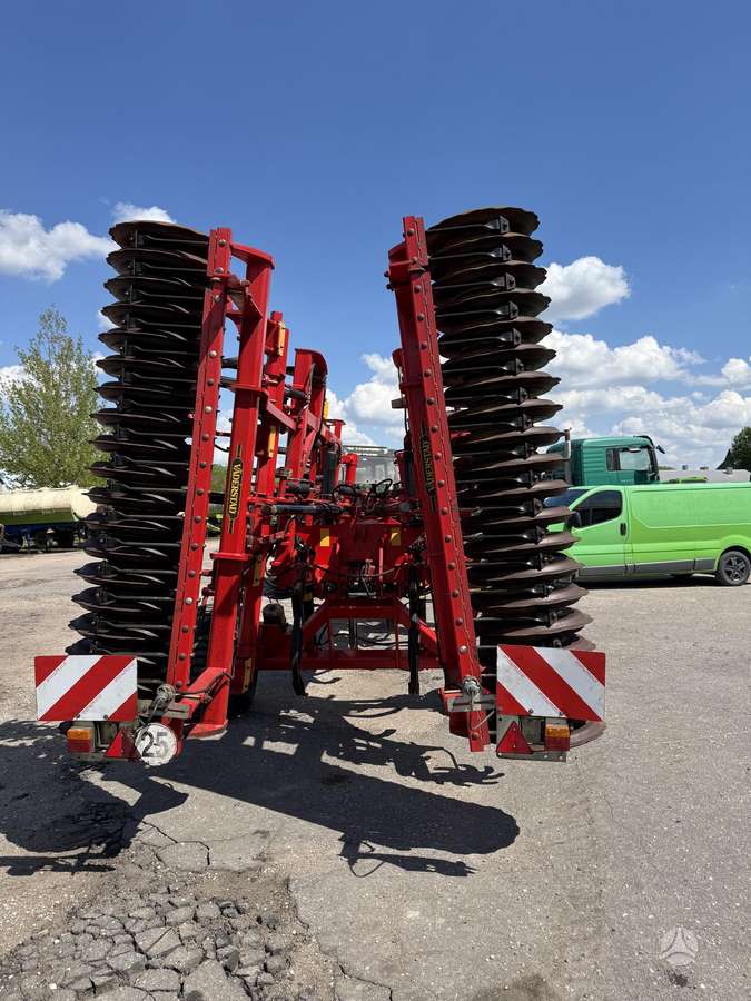 Vaderstad TopDown 500, scrapers, scrubbers
