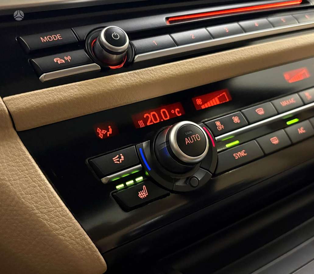 BMW 520, 2.0 l., Седан