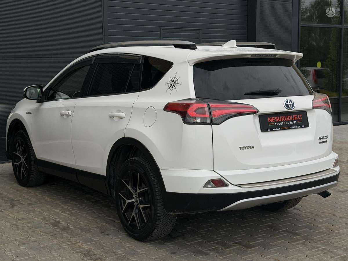Toyota RAV4 - 3