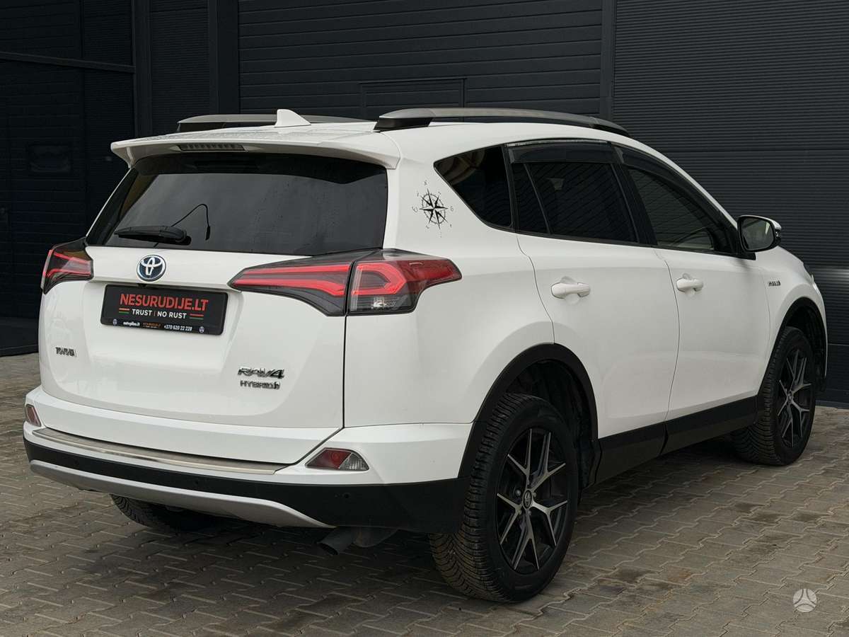 Toyota RAV4 - 4