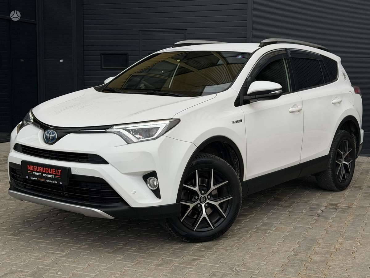 Toyota RAV4 - 1
