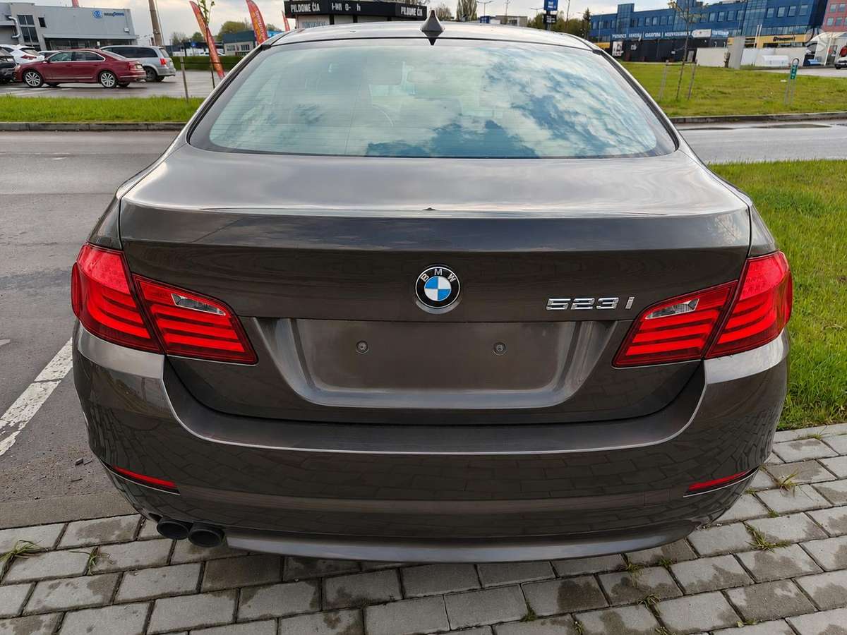 BMW 523, 3.0 l., Седан