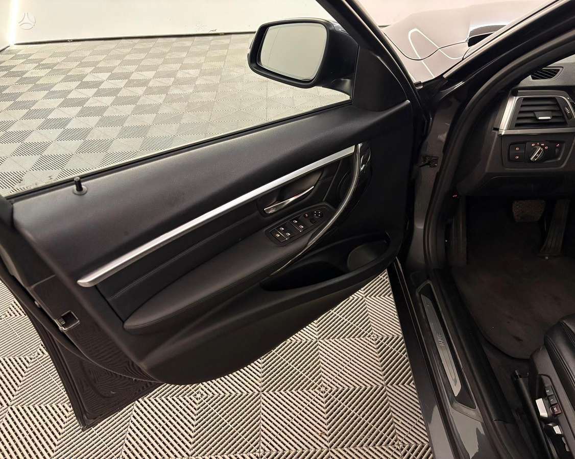 BMW 330, 3.0 l., Универсал
