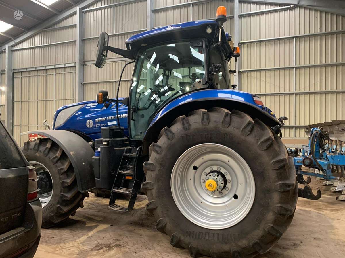 New Holland T7.270, тракторы