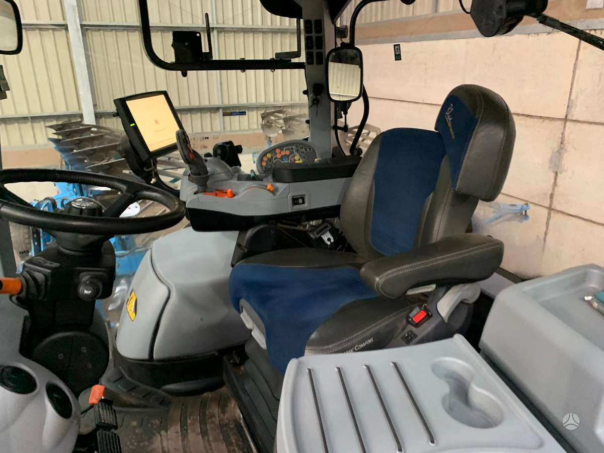 New Holland T7.270, тракторы