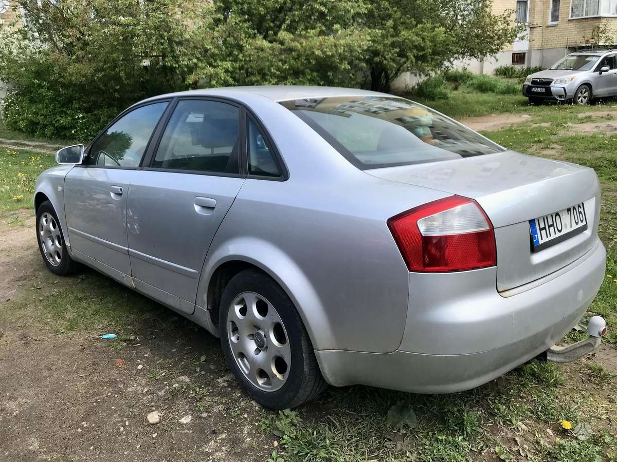 Audi A4, 1.9 l., Седан