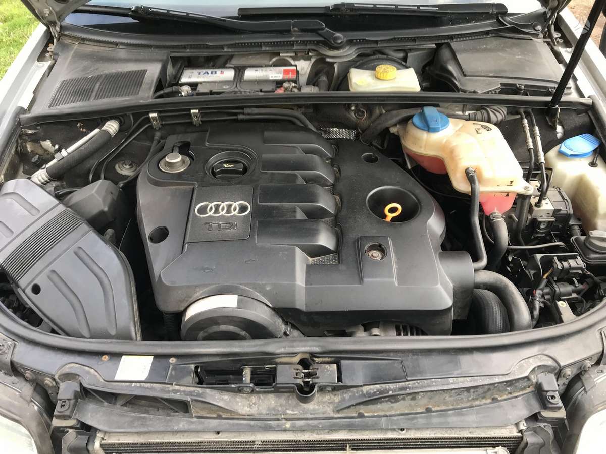 Audi A4, 1.9 l., Седан