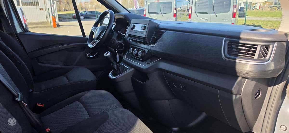 Renault Trafic - 7