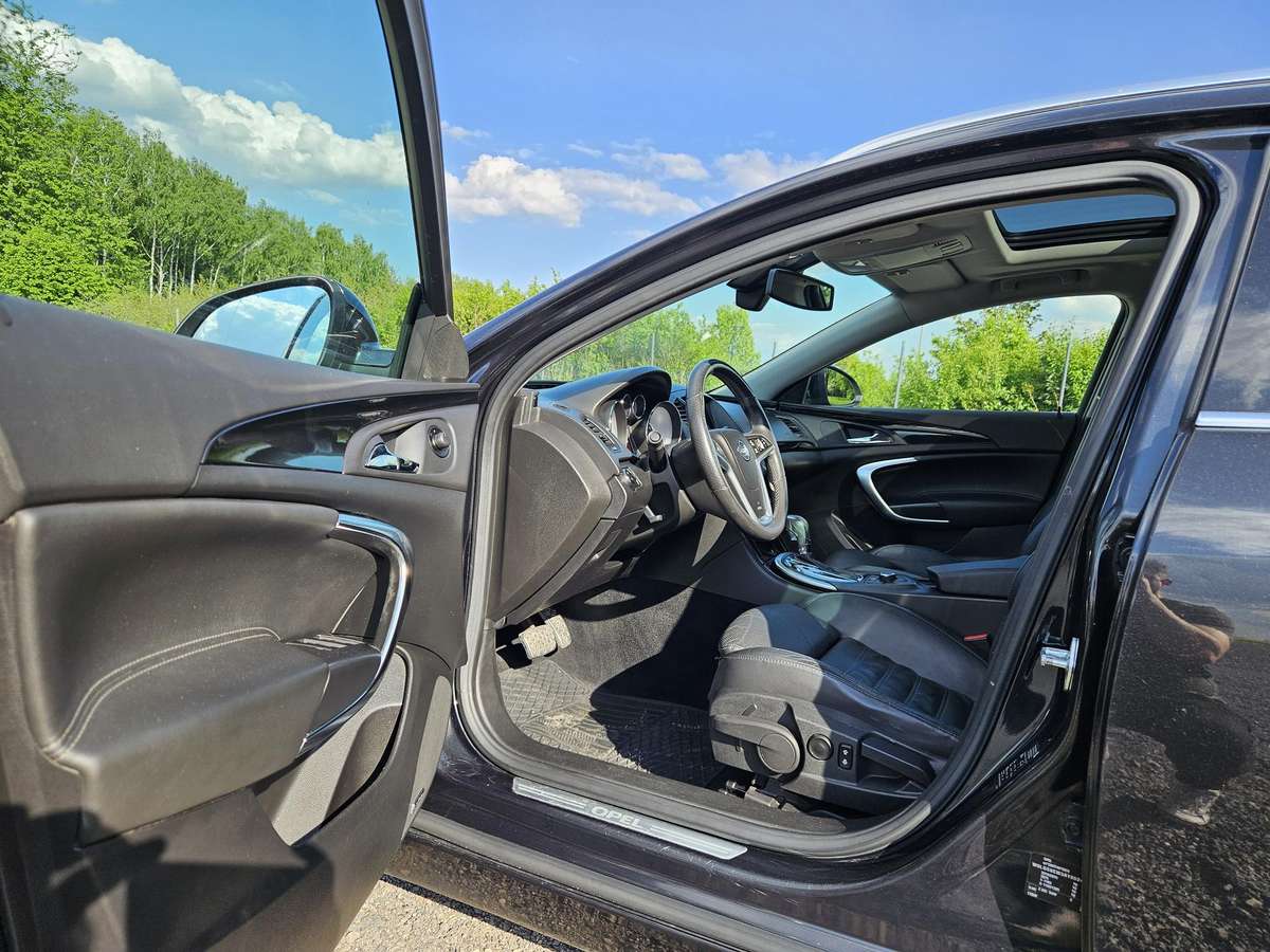 Opel Insignia, 2.0 l., Универсал