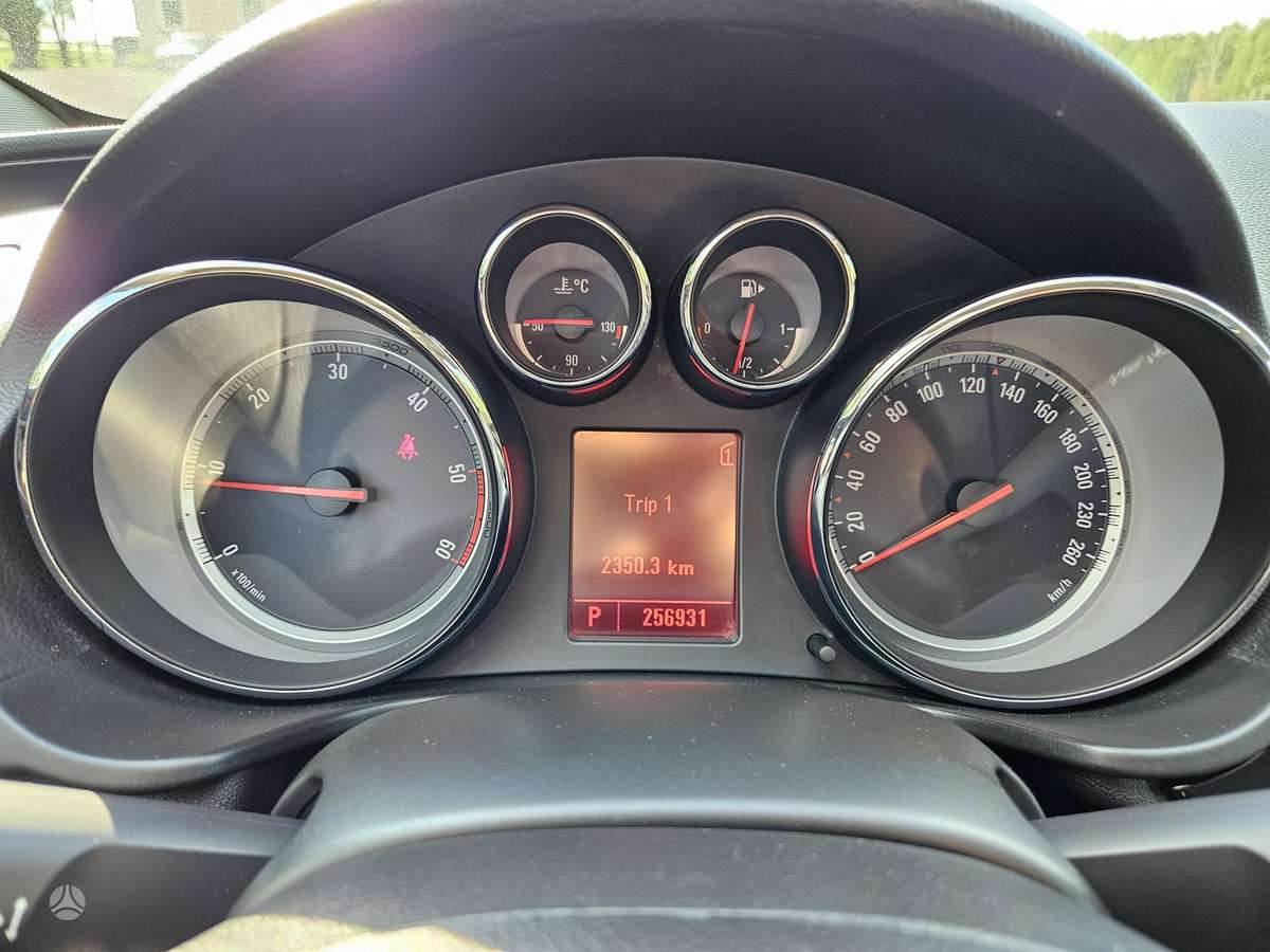 Opel Insignia, 2.0 l., Универсал