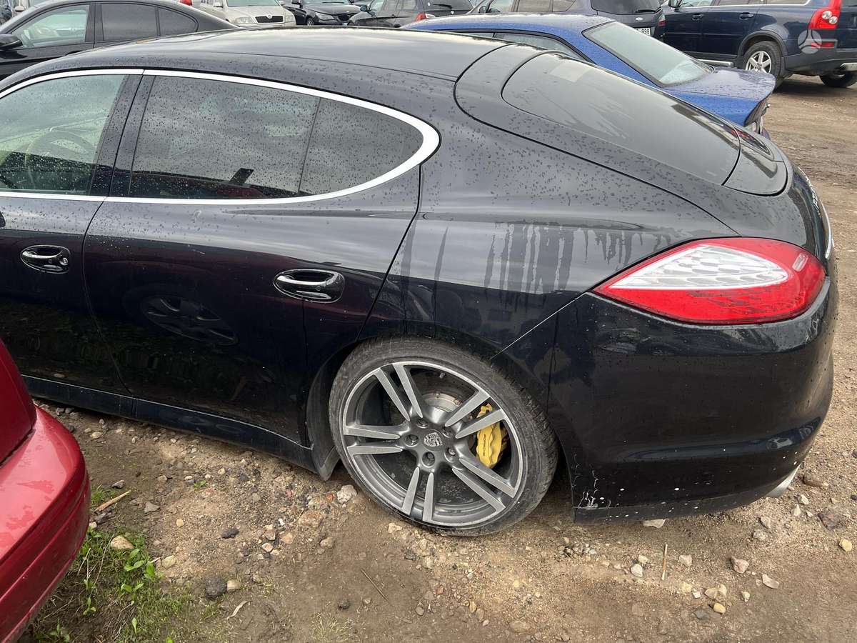 Porsche Panamera Vsio privalumai dalimis