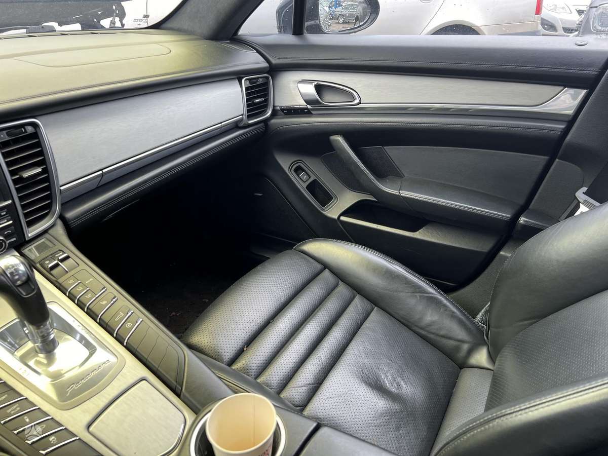 Porsche Panamera Vsio privalumai dalimis