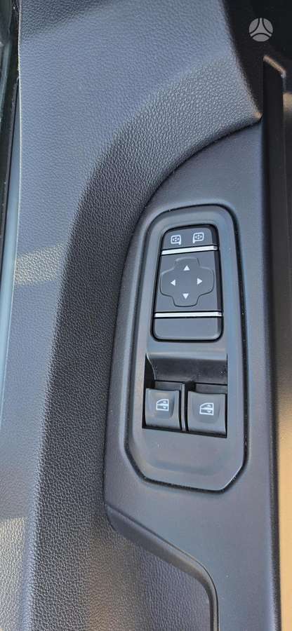 Renault Trafic - 11