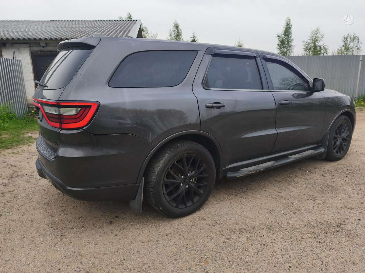 Dodge Durango Spalva pau